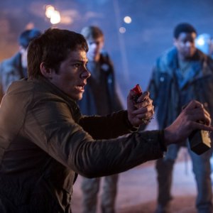 Maze Runner: La fuga, Dylan O'Brien in un momento d'azione del film