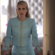 Scream Queens: Emma Roberts interpreta Chanel nel pilot