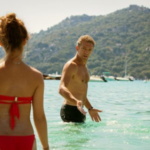 Un momento di follia: Vincent Cassel e Lola Le Lann in una scena del film