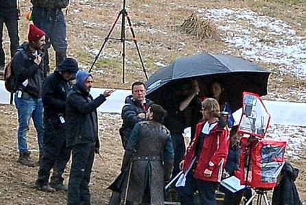 Il trono di spade: Kit Harington in una foto rubata dal set della stagione 6