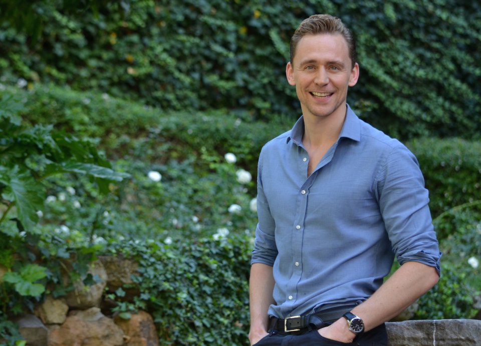 Crimson Peak: Tom Hiddleston sorride al photocall