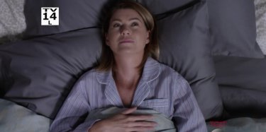 Grey's Anatomy: l'attrice Ellen Pompeo in un'immagine tratta dall'episodio Sledgehammer