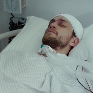 Hand of God: l'attore Johnny Ferro è PJ Harris in un'immagine della serie