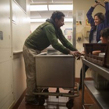 Fear the Walking Dead: Elizabeth Rodriguez e Mercedes Mason nei ruoli di Liza e Ofelia in the Good Man