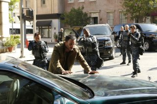 Agents of S.H.I.E.L.D.: Juan Pablo Raba in un'immagine tratta da Laws of Nature