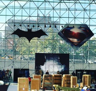 Batman v Superman: Dawn of Justice - ecco l'allestimento dedicato al film al New York Comic-Com