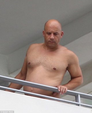 Vin Diesel paparazzato fuori forma, 2015