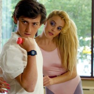 Red Oaks: Craig Roberts si allena di fronte a Gage Golightly