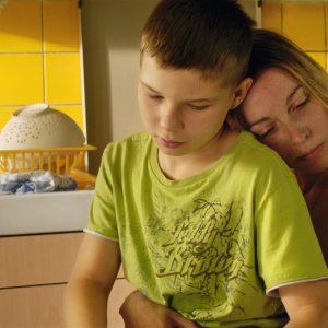 A Childhood: una scena del film con protagonisti Alexi Mathieu e Angelica Sarre
