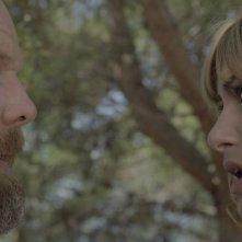 Au plus près du soleil: Mathilde Bisson e Grégory Gadebois in una scena del film