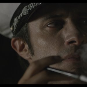 Eva Doesn't Sleep: un bel primo piano di Gael García Bernal