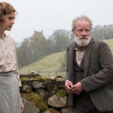 Sunset Song: Peter Mullan e Agyness Deyn in una scena