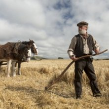 Sunset Song: Peter Mullan al lavoro nei campi