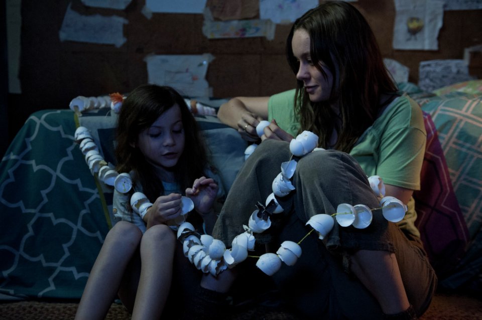 Room: Brie Larson e Jacob Tremblay in un'immagine tratta dal film