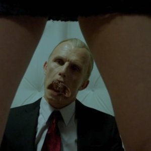 The Strain: l'attore Richard Sammel in una scena della puntata Dead End