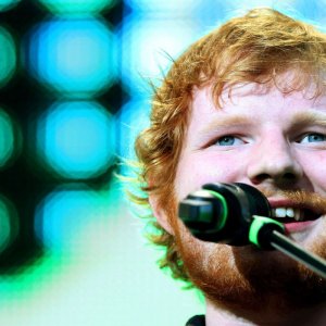 Ed Sheeran - Jumpers for Goalposts: un primo piano di Ed Sheeran