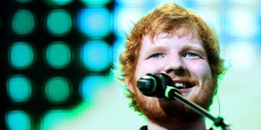 Ed Sheeran - Jumpers for Goalposts: un primo piano di Ed Sheeran