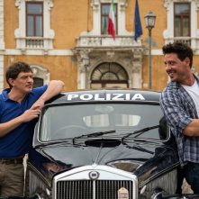 Rosso Mille Miglia: Rosario Petix e Maurizio Francone in una scena del film