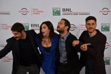 Roma 2015: Gabriele Mainetti, Ilenia Pastorelli, Luca Marinelli e Claudio Santamaria al photocall di Lo chiamavano Jeeg Robot