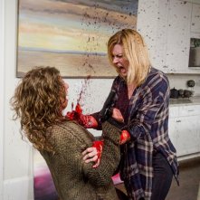 The Walking Dead: Alexandra Breckenridge in una cruenta scena nell'episodio JSS