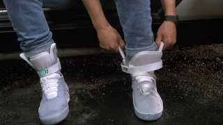 Ritorno al futuro - Parte 2: le Nike autoallaccianti di Marty