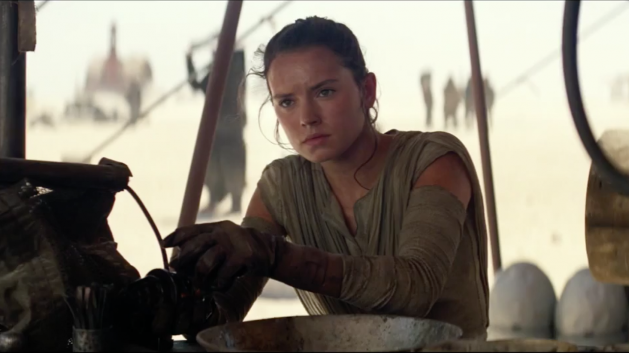Daisy Ridley in una film di Star Wars