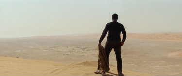 Star Wars: Episodio VII - Il risveglio della Forza: John Boyega nel trailer finale del film