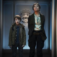 Ghosthunters - Gli acchiappafantasmi: Milo Parker e Anke Engelke in una scena del film