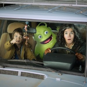 Ghosthunters - Gli acchiappafantasmi: Anke Engelke, Milo Parker e Hugo in una divertente immagine del film