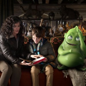 Ghosthunters - Gli acchiappafantasmi: Anke Engelke, Milo Parker e Hugo in un'immagine del film