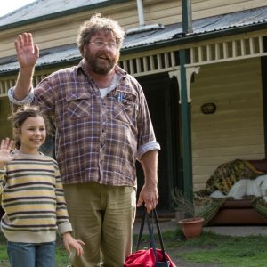 Giotto, l'amico dei pinguini: Coco Jack Gillies e Shane Jacobson in una scena del film