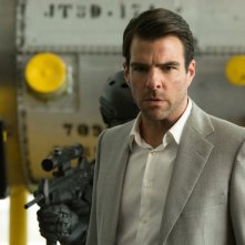 Hitman: Agent 47, Zachary Quinto in un'immagine del film
