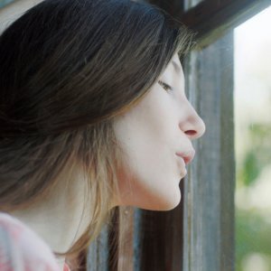 Mustang: Ilayda Akdogan in un momento del film