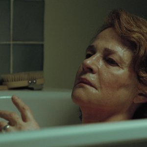 45 anni: un intenso primo piano di Charlotte Rampling