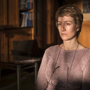 Corpi: Maja Ostaszewska in una scena del film