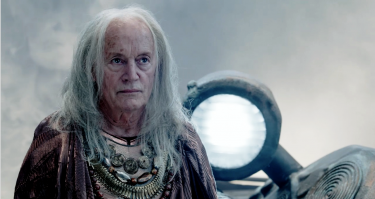 Garm Wars: L'ultimo druido, Lance Henriksen in una scena del film