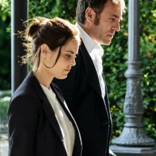 La felicità è un sistema complesso: Valerio Mastandrea e Hadas Yaron in una scena del film