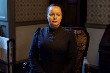 Miss Julie: Samantha Morton in una scena del film