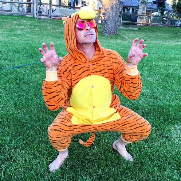 Robert Downey jr. in costume per Halloween 2015