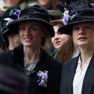 Suffragette: un'immagine del film con Carey Mulligan e Anne-Marie Duff