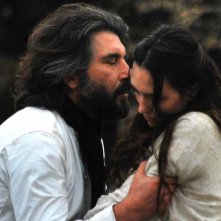 Fantasticherie di un passeggiatore solitario: Luca Lionello e Angelique Cavallari in una scena del film