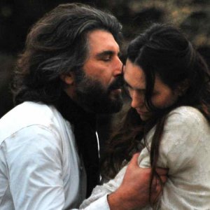 Fantasticherie di un passeggiatore solitario: Luca Lionello e Angelique Cavallari in una scena del film