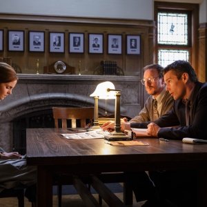 Regression: Emma Watson, David Thewlis ed Ethan Hawke in una scena del film