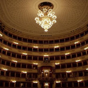 Teatro alla Scala - Il tempio delle meraviglie: un'immagine dello storico teatro