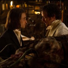 Victor - La storia segreta del Dott. Frankenstein: James McAvoy e Daniel Radcliffe in una scena del film