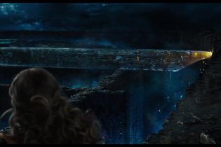 Alice Through the Looking Glass - Trailer