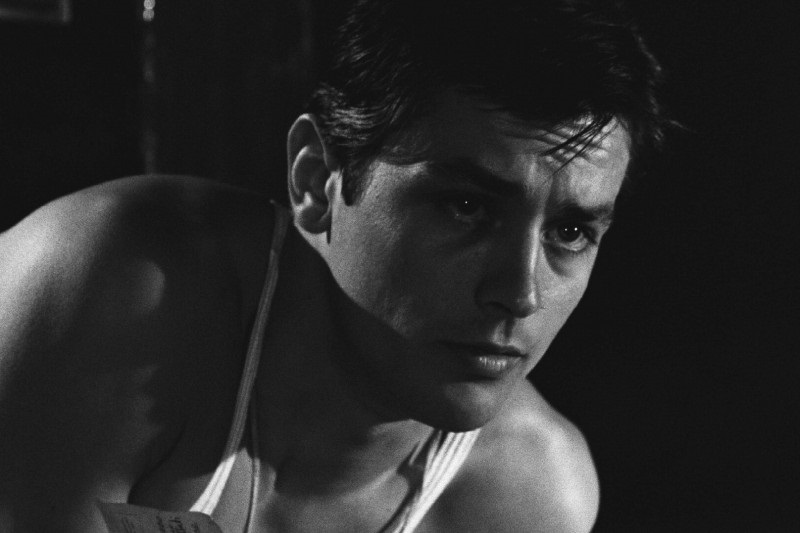 Alain Delon in Rocco e i suoi fratelli