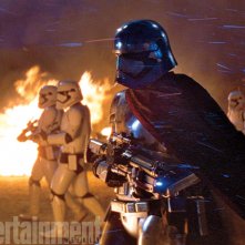 Star Wars: Il Risveglio della Forza - Gwendoline Christie in una scena d'azione