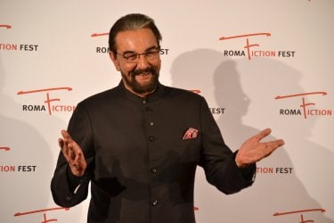 Roma Fiction Fest 2015: Kabir Bedi sorride ai fotografi sul red carpet di Sandokan