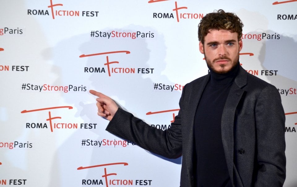 Roma Fiction Fest 2015: Richard Madden posa sul red carpet di Medici: Master of Florence